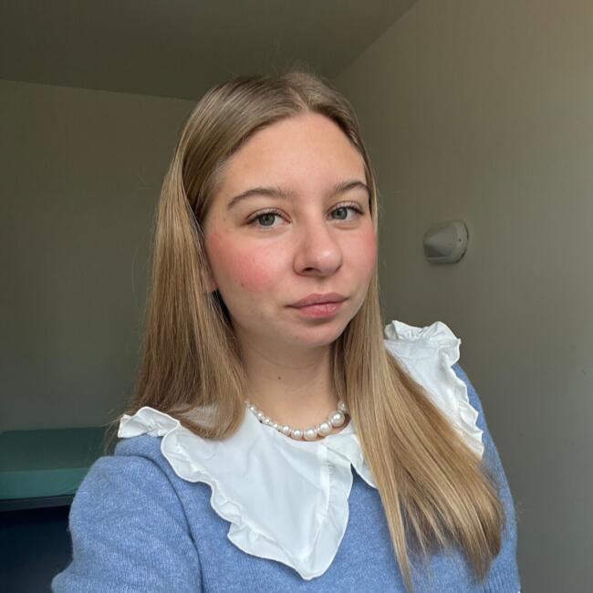 Babysitter in Montpellier: Eva