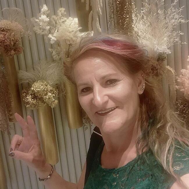 Babysitter in Sydney: Rosaria (Sara)