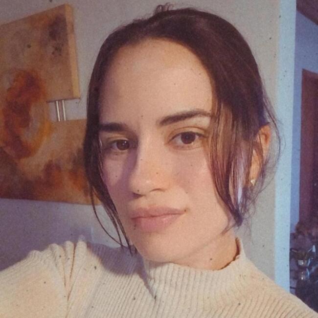 Babá em Londrina: Ariani