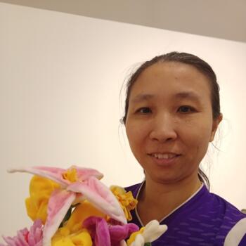 Babysitter in Singapore: Phyllis