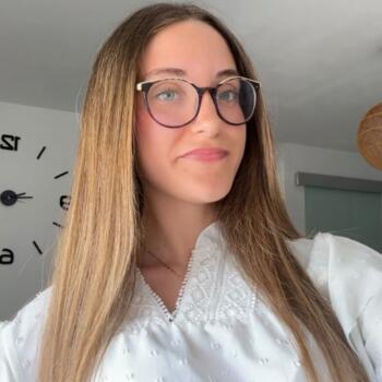 Babysitter in Seville: Lucia