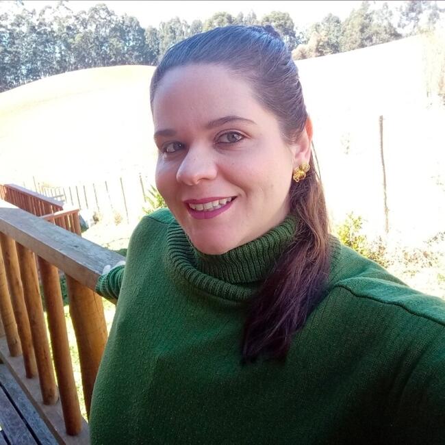 Babysitter in Valinhos: Cinthia