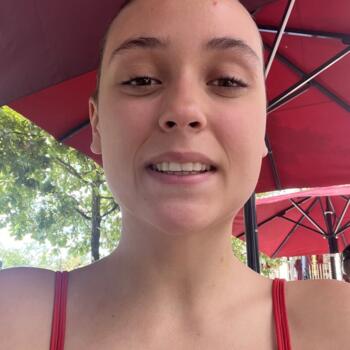 Babysitter Crégy-lès-Meaux: Leane