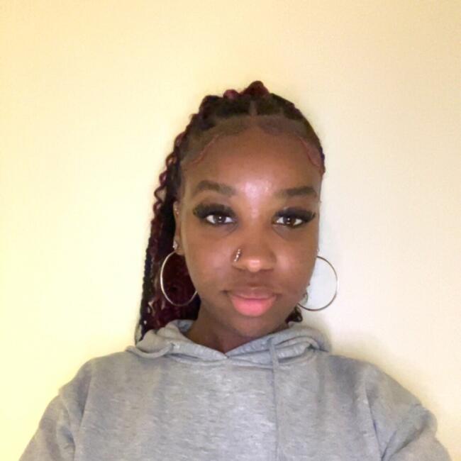 Babysitter em Oeiras: Mara