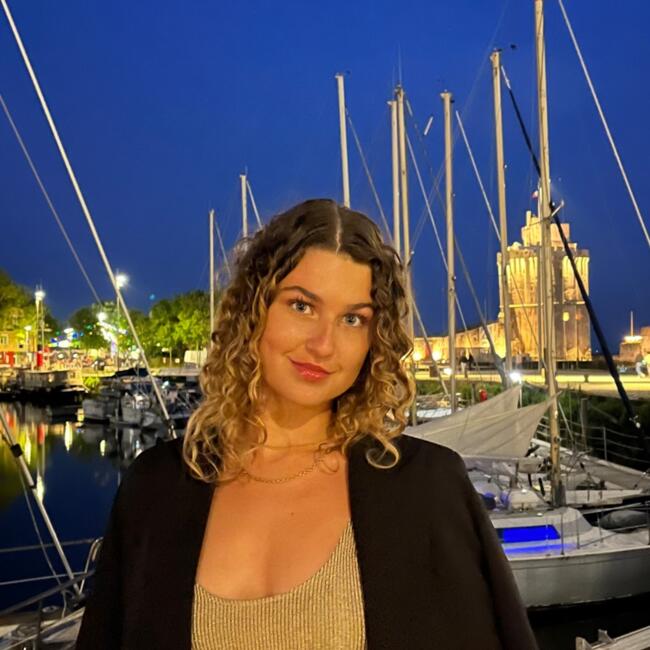 Babysitter in Grenoble: Lilou