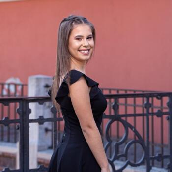 Babysitter in Sibiu: Delia