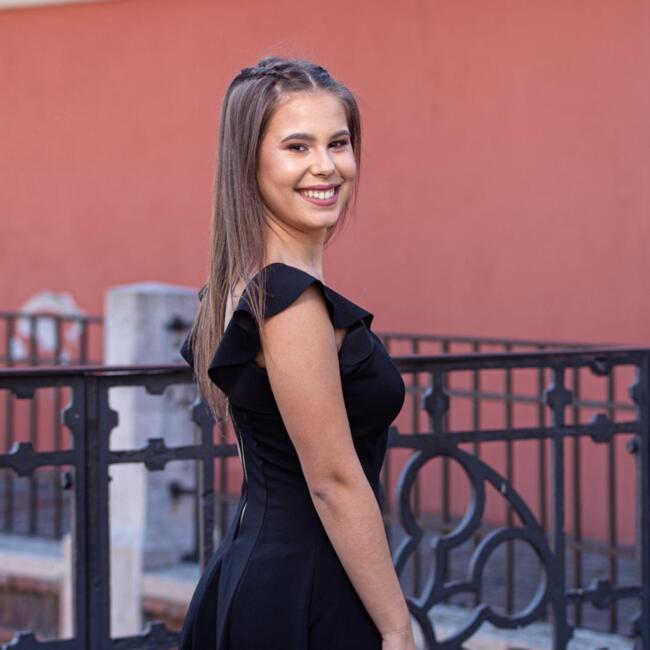 Babysitter in Sibiu: Delia