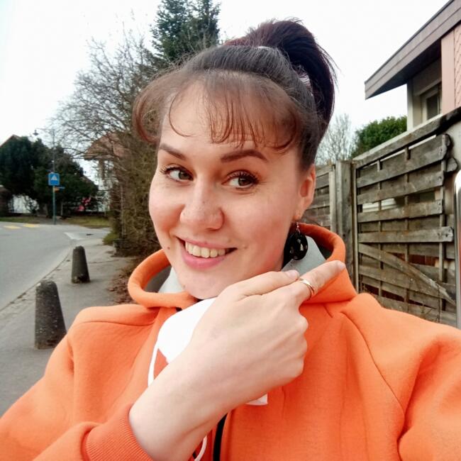 Babysitter in Estepona: Elena