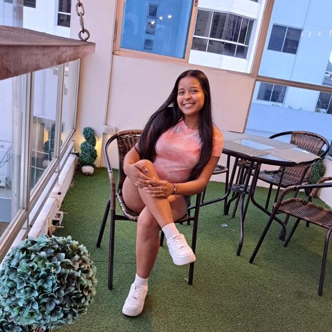 Babysitting job in Mata Ahogado: Tatiana