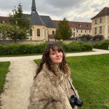 Babysitter in Paris: Louna