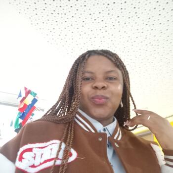 Babysitter in Dubai: Solange