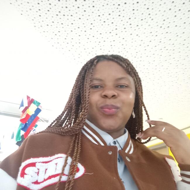 Babysitter in Dubai: Solange