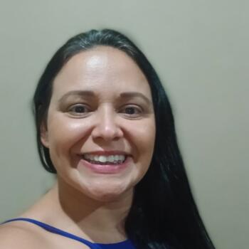 Babysitter in Resende: Erika