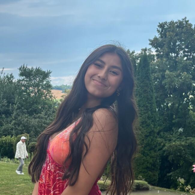 Babysitter in Gières: Loelia