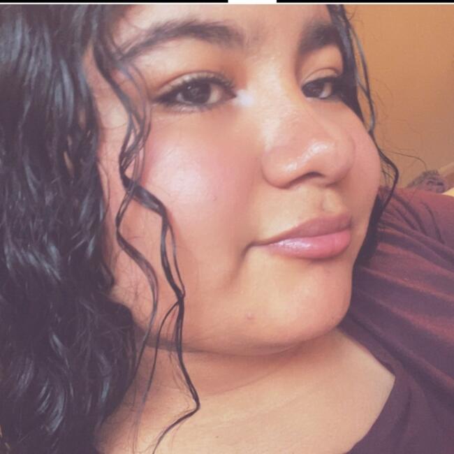 Babysitter in Greensboro: Melanie