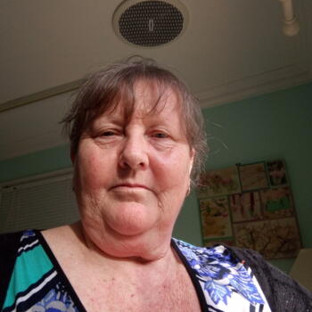 Babysitter in Newcastle: Tracy