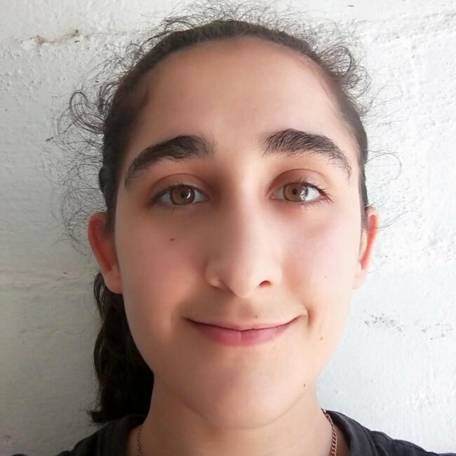 Babysitter in Montevideo: Alexia Luciana