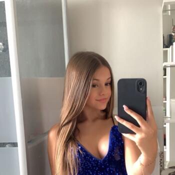 Babysitter in Villars-les-Dombes: Linsay