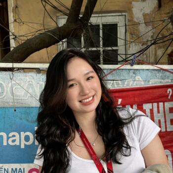 Babysitter in Melbourne: April