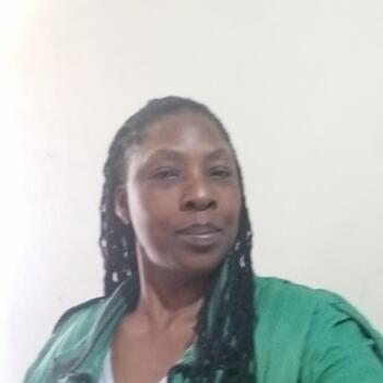 Babysitter in Midrand: Chelesile
