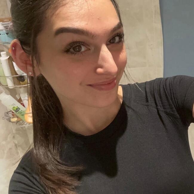 Babysitter in Kingston upon Thames: Holly