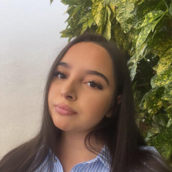 Babysitter in Annecy: Denisa