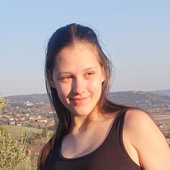 Babysitter in Šenčur: Patricija