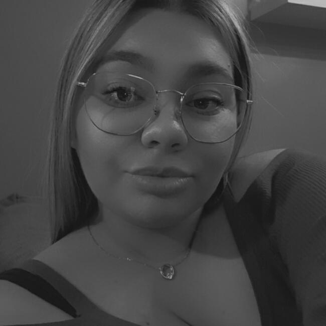 Babysitter in Toulon: Emma