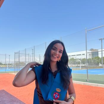 Canguro en Alicante: Berta Santiago Egido