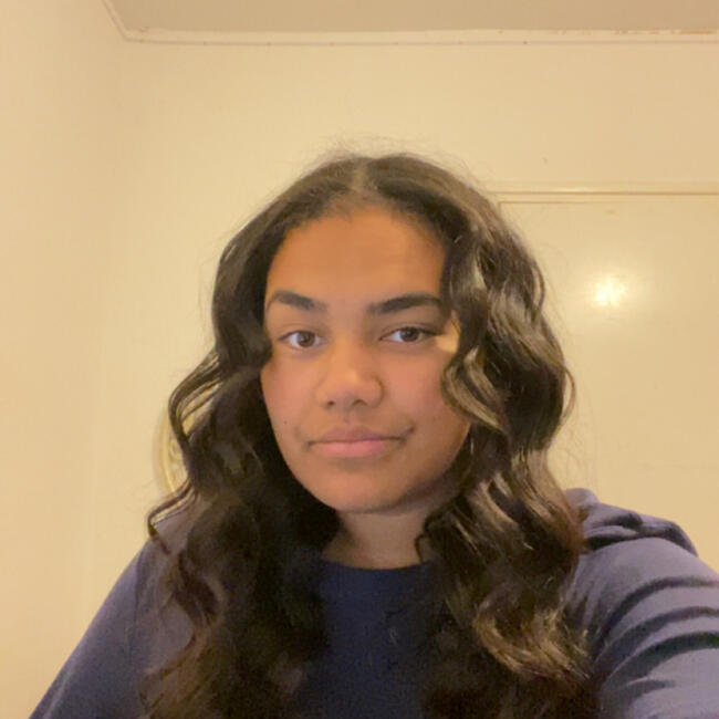 Babysitter in Farnborough: Elisa