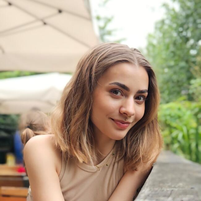 Babysitter in Prague: Lana