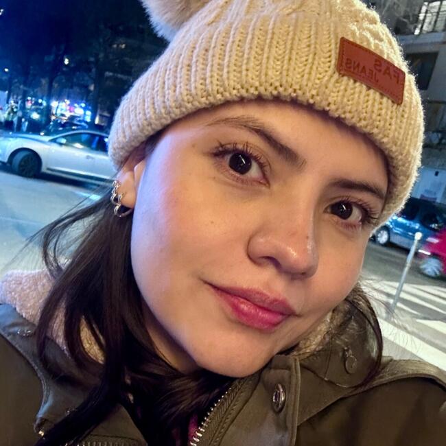 Babysitter in Bezons: Camila