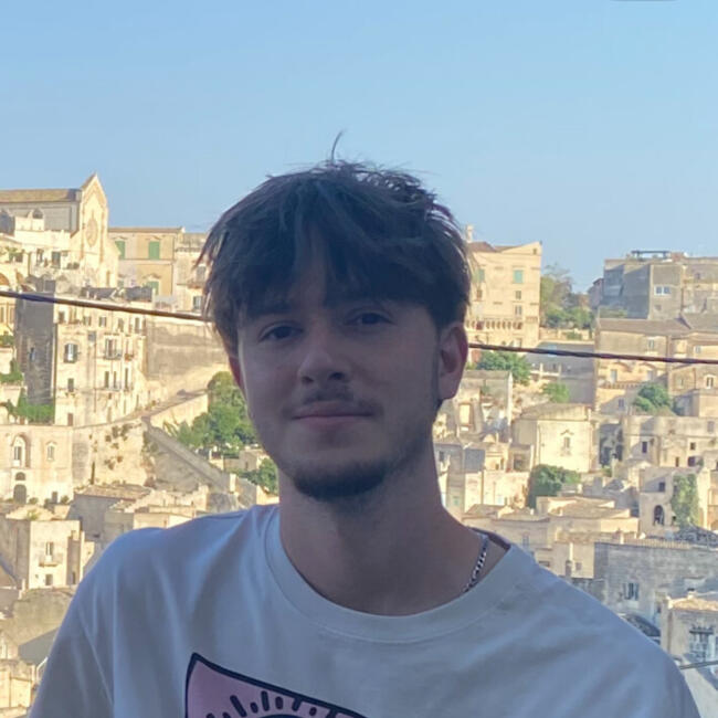 Babysitter in Talence: Jolhan