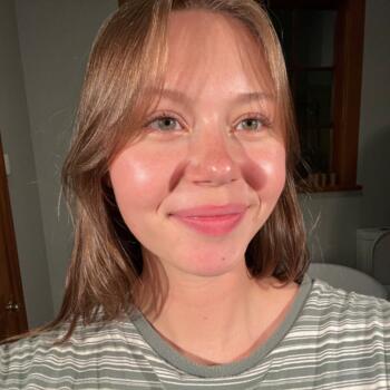 Babysitter in Napier City: Cordelia