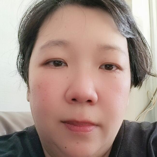 Babysitter in Singapore: June