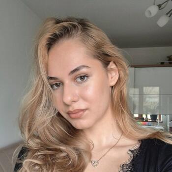 Babysitter in Iași: Gabriela