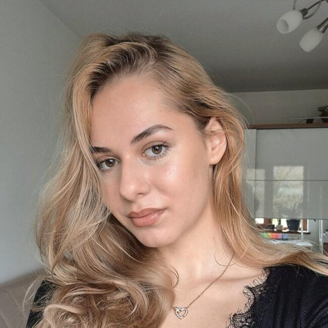 Babysitter in Iași: Gabriela