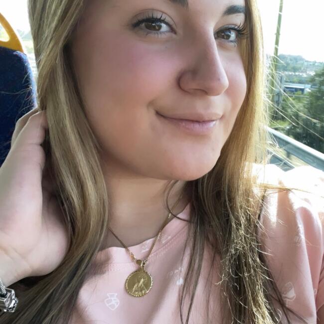 Canguro en Camas: Elena