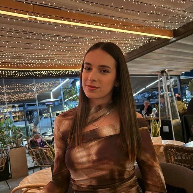 Babysitter στην περιοχή Πέραμα: Μαρια