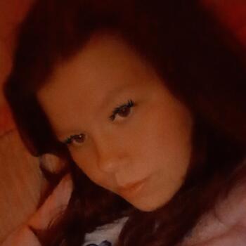 Babysitter in Dewsbury: Chloe