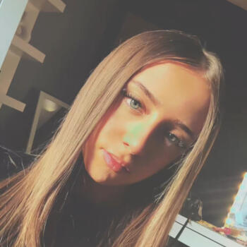 Babysitter in Herstal: Thaïs