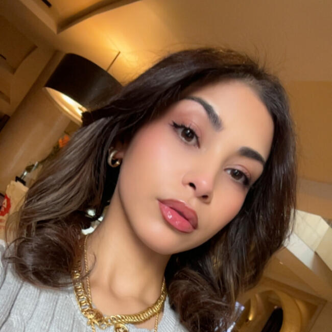 Babysitter in Jerusalem: Noor