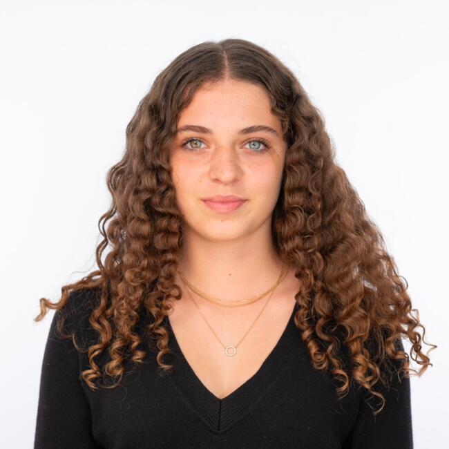 Babysitter in London: Claire