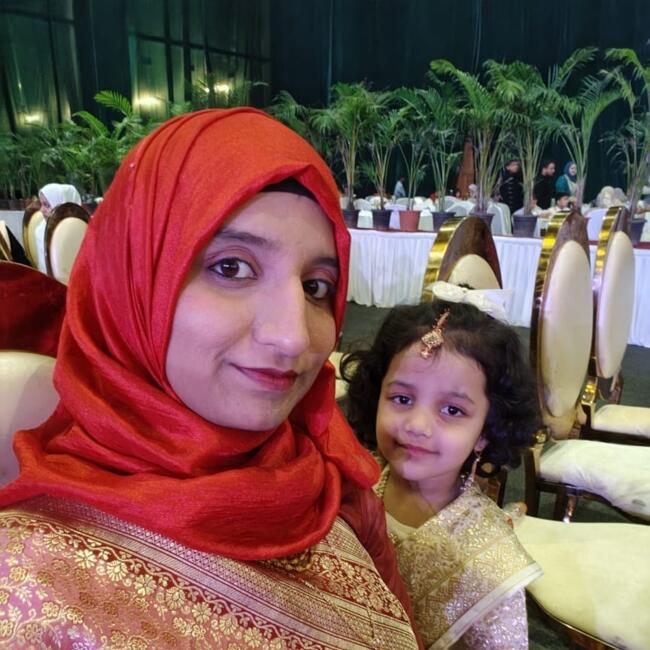 हैदराबाद में बेबीसिटर: Ash-shaima