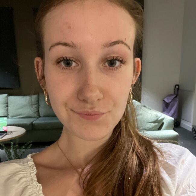 Babysitter in Geelong: Clementine