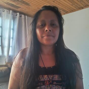 Babysitter in Almirante Tamandaré: Suzana