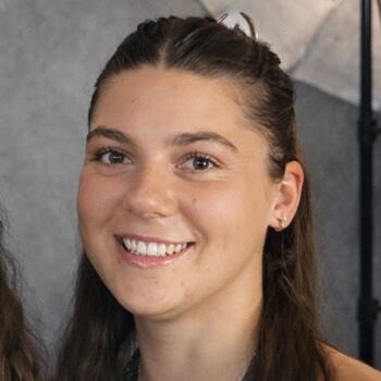 Babysitter in Bourogne: Charlotte