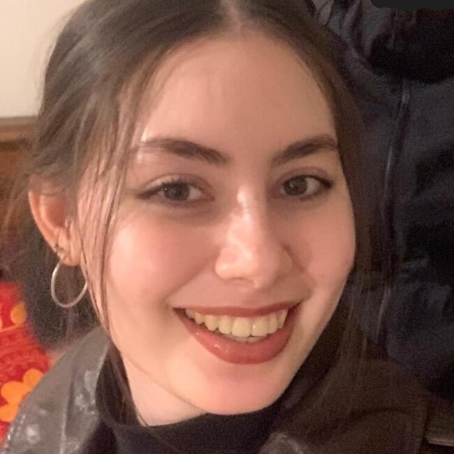 Babysitter in Innsbruck: Malika