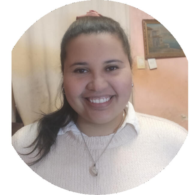 Babysitter in Montevideo: Lucia