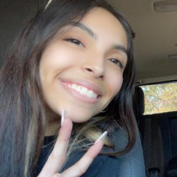 Babysitter in Joliet: Mayrin